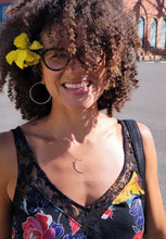 Load image into Gallery viewer, Gold Hammered Crescent Moon Pendant Necklace